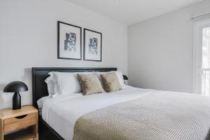 Blueground Burbank fully furnished equipped LAX-1272