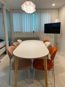 16 people,3R5B,Myeongdong,Seoul Station,Itaewon