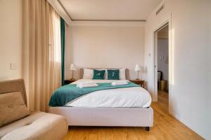 Appartamento di Lusso con Terrazza, Wi-Fi, Parcheggio Privato Gratuito e Area CoWorking a Milano, vicino CityLife, MiCo, Allianz Cloud, Casa Milan e San Siro