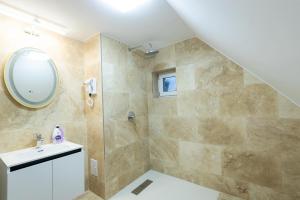 Vila Frații Jderi Straja