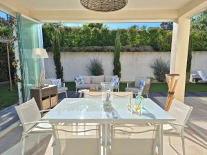 Villa Contemporaine avec Piscine chauffée