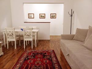 Vaticano Ferrari Apartment