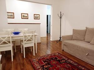 Vaticano Ferrari Apartment