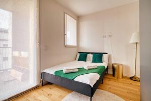 Appartamento di Lusso con Terrazza, Wi-Fi, Parcheggio Privato Gratuito e Area CoWorking a Milano, vicino CityLife, MiCo, Allianz Cloud, Casa Milan e San Siro