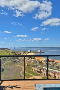 Espectacular departamento con vista al rio y playa San Jose!