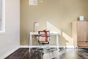 Blueground Woodmont Triangle rooftop nr Cabin John Park WDC-1222