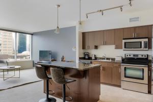 Blueground Northwest Bellevue rooftop nr Bellevue Park SEA-973