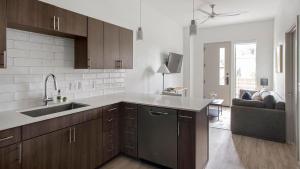 Landing Apartments - The Braxton