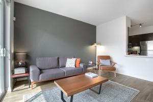 Blueground Downtown rooftop nr Santa Monica Pier LAX-96