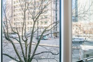 Blueground Prudential St Botolph pool nr Boston Public Library BOS-1117