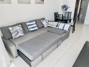 Beautiful Apartment with sea view, Terrace and Pool