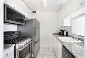 Blueground Battery Park City rooftop nr Hudson River NYC-2128