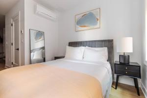 Blueground Garment District washer nr Times Square NYC-2110