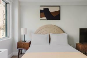 Blueground Midtown East fitness center nr UN NYC-2172