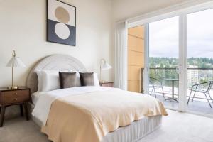 Blueground Downtown jacuzzi nr Lake Sammamish SEA-998