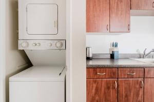 Blueground Shoreline West balcony nr Shoreline Park SFO-2108