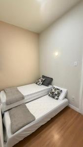 Apto Moderno, Copacabana 2 Minutos da Praia no Posto 6