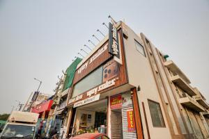 Hotel Town Stay Near Rajiv Gandhi Cancer Hospital Rohini