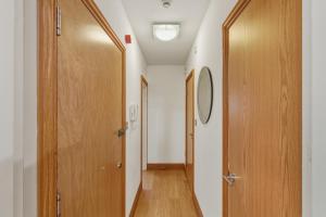 Central Apartment Steps from St Pauls