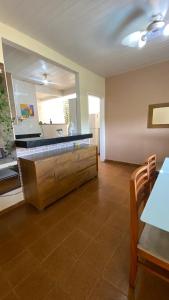 Casa aconchegante com 2 quartos com ótima localização em Guarapari