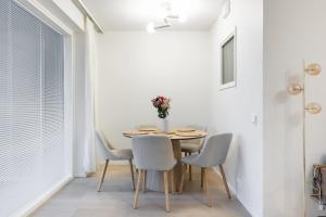 Modern City Suite - 2BDR - Sauna