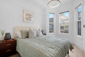 Spacious Duplex only 15 Minutes to NYC with Firepit Perfect for Groups