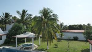 Alojamiento con alberca privada y jardín grande