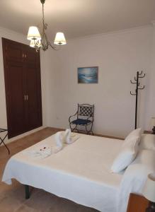 Apartamento en Conil de la Frontera ubicado en en una zona tranquila y muy bien situada para disfrutar del pueblo y de la playa sin necesidad de coche SOLO PARA FAMILIAS Y PAREJAS