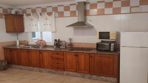 Apartamento en Conil de la Frontera ubicado en en una zona tranquila y muy bien situada para disfrutar del pueblo y de la playa sin necesidad de coche SOLO PARA FAMILIAS Y PAREJAS