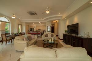 Bella Vista 1C 3 bdrs garden view in Los Suenos