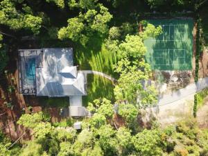 Lux Fam Private Resort Pool Spa, 2 Private Pickleball Courts, Basketball, Ping Pong Table, Mini Golf, Close To Beach & Dining Home Sleeps 8