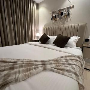 استديو واسع بتصميم مميز ودخول ذاتي