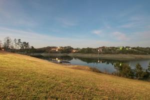 Spirit Bear Secluded Smoky Mountain Cabin Retreat