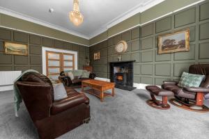 Perfect Georgian Christmas Getaway