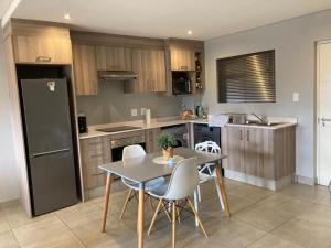 Executive Lombardy Apartment