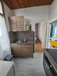 Appartement lumineux RDC, 4 personnes, T2 avec petit balcon