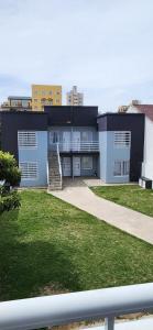 Deptos nuevos a 50m del centro y 150 de la playa