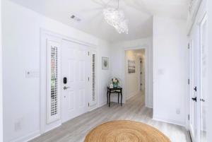 54 Folly Field Rd - Amazing Beach Home with Pool