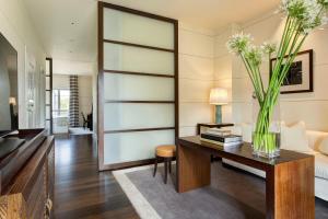 Penthouse Suite