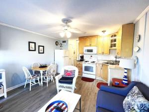 Ocean Villa A111 - Beach Front Sleeps 6