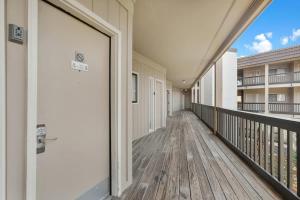 Ocean Villa A205 - Romantic Beachfront Getaway