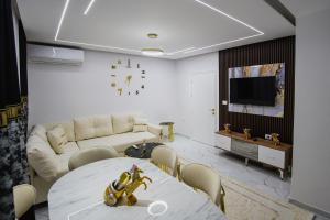 Golden Apartament
