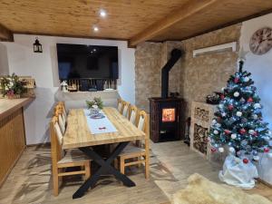 Chata u Michala- neakceptujeme mladé partie