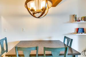 Ski, Hike and Snowmobile Mtn-View Grand Lake Gem!