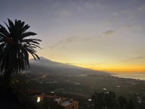 Penthouse with Panoramic Terrace and Views of Mount Teide