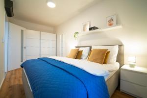 New Modern Home-Projector-Nespresso-View-Balcony