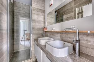 Charming two-room apartment with terrace in Saint-Germain-des-Prés