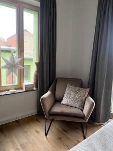 Altstadtflair Modernes Studio mit Gartenblick