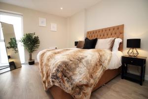 NEW! 2BR Cozy & Comfy Home in City Central