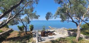 Coast Secluded House with Heated Pool